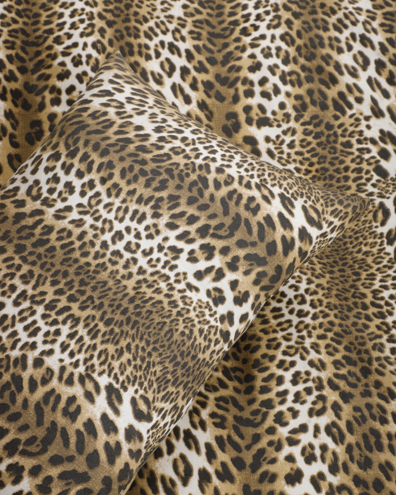 Rejenerik Kumaş Lastikli Çarşaf ve Yastık Kılıfı Seti – Trend Leopar